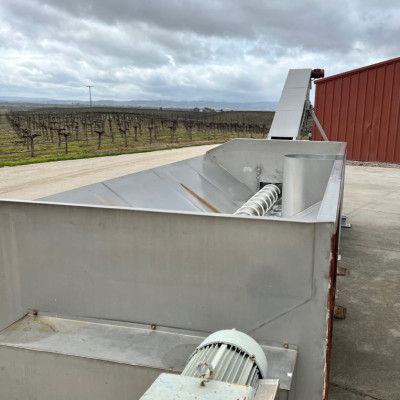 GRAPE RECEIVING HOPPER