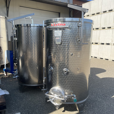 Letina VC Tanks - 1,100L - 2,000L - 3,100L